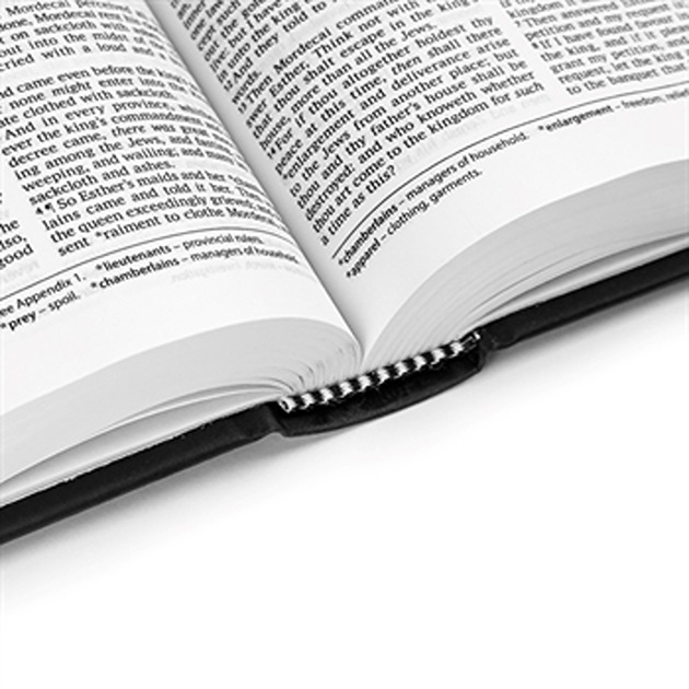Hampton Text Bible - Black Hardback